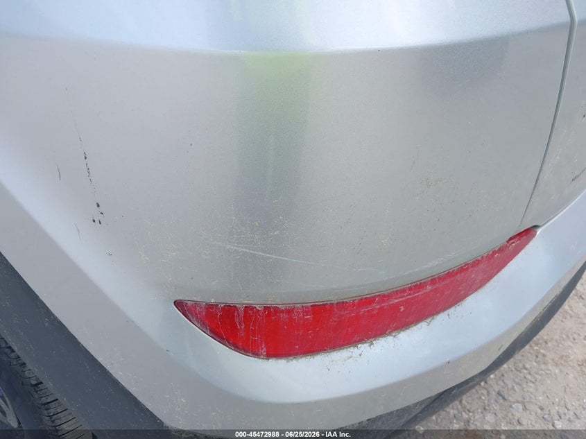 2018 Hyundai Tucson VIN KM8J3CA4XJU726209 IAAI salvage auction — NORMAL WEAR, Original (Maine), sold $4,450 on 2026-07-06 (photo 6)