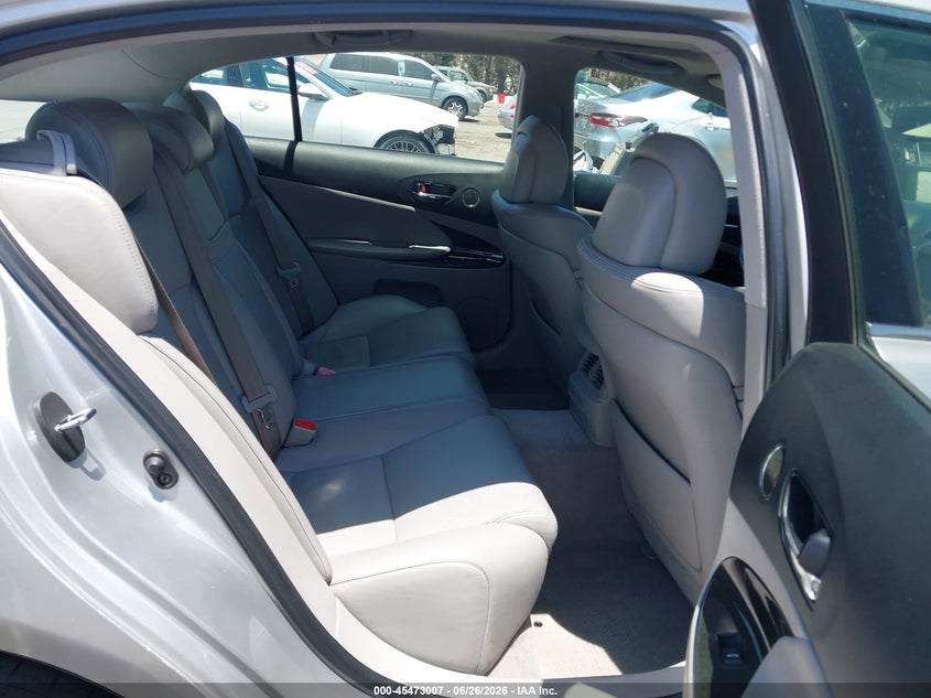2006 Lexus Gs 300 VIN JTHBH96S765011697 IAAI salvage auction — FRONT & REAR, Salvage (California), sold $25 on 2026-07-21 (photo 8)