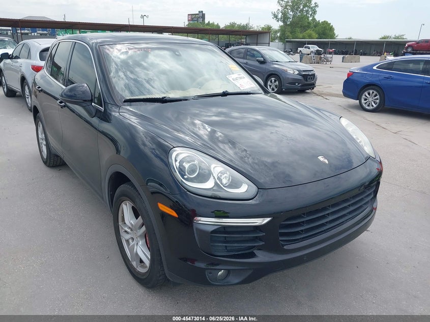 2016 Porsche Cayenne VIN WP1AA2A24GLA11118 — IAAI salvage auction photo