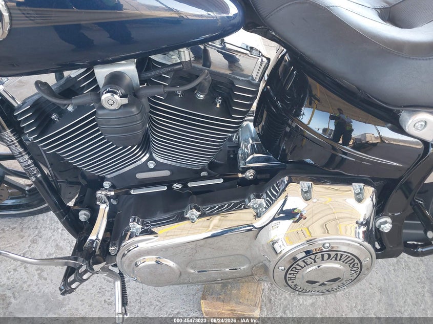 2013 Harley-davidson Breakout VIN 1HD1BFV63DB037969 IAAI salvage auction — FRONT END, Salvage Title, sold $1,550 on 2026-07-22 (photo 9)