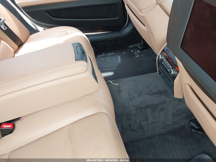 2009 BMW 7 series VIN WBAKB83549CY61604 IAAI salvage auction — LEFT SIDE, Salvage (North Carolina), sold $975 on 2026-07-20 (photo 8)