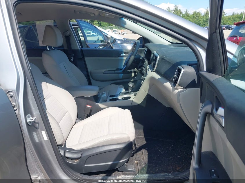 2020 Kia Sportage VIN KNDPMCAC8L7825051 IAAI salvage auction — NORMAL WEAR, Clear (Massachusetts), sold $4,100 on 2026-07-17 (photo 5)