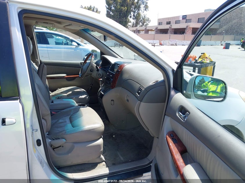 2004 Toyota Sienna VIN 5TDBA22C34S003180 IAAI salvage auction — NORMAL WEAR, Clear - Dealer Only (California), sold $675 on 2026-07-13 (photo 5)