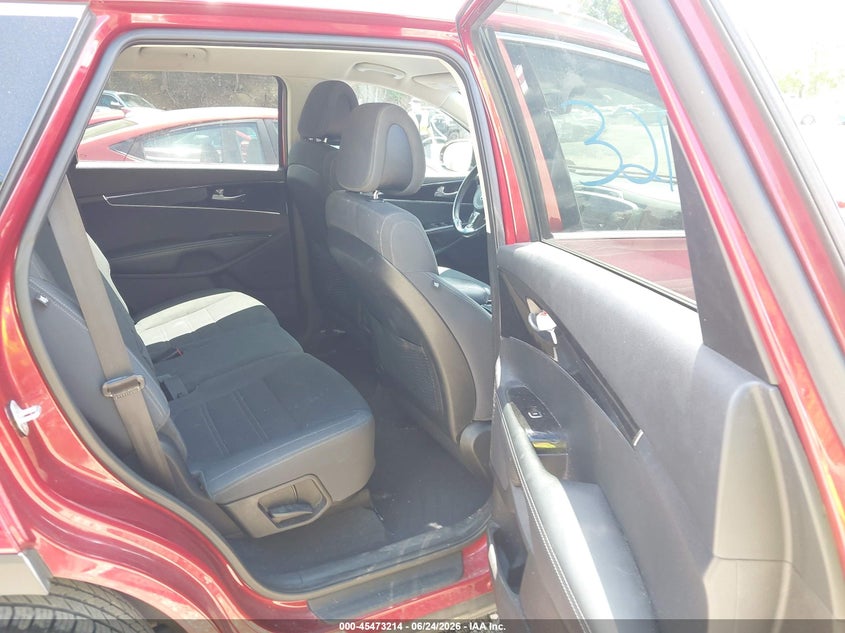 2016 Kia Sorento VIN 5XYPGDA56GG098399 IAAI salvage auction — SIDE, Salvage Title, sold $1,850 on 2026-07-31 (photo 8)