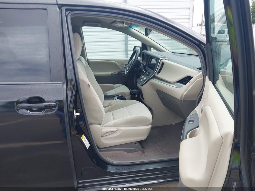 2015 Toyota Sienna VIN 5TDKK3DC7FS586677 IAAI salvage auction — LEFT FRONT, Salvage Title, sold $4,050 on 2026-07-17 (photo 5)