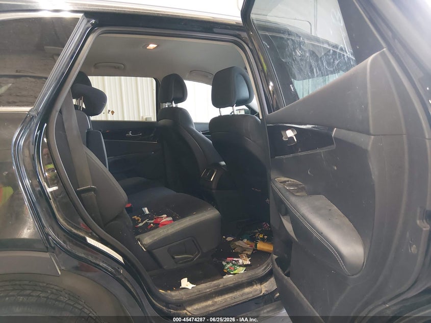 2017 Kia Sorento VIN 5XYPGDA57HG193734 IAAI salvage auction — NORMAL WEAR, Original (Alaska), sold $1,550 on 2026-07-10 (photo 8)