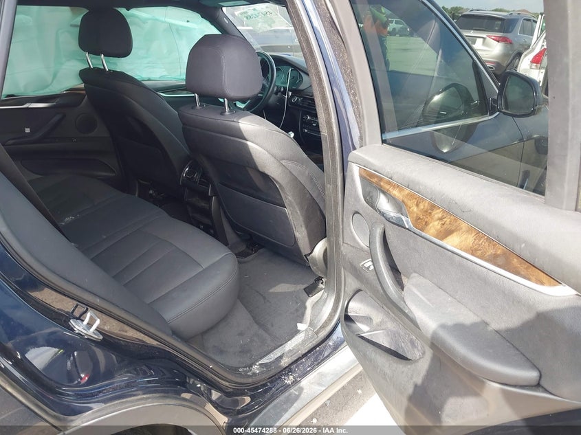 2017 BMW X5 VIN 5UXKR2C32H0X05537 IAAI salvage auction — LEFT SIDE, Salvage (Texas), sold $5,550 on 2026-07-24 (photo 8)