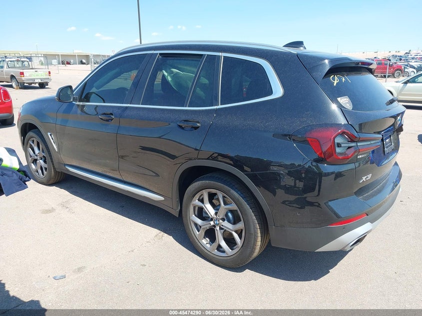 2023 BMW X3 VIN 5UX53DP05P9T34071 IAAI salvage auction — SIDE, Wait Title, sold $15,700 on 2026-09-05 (photo 3)
