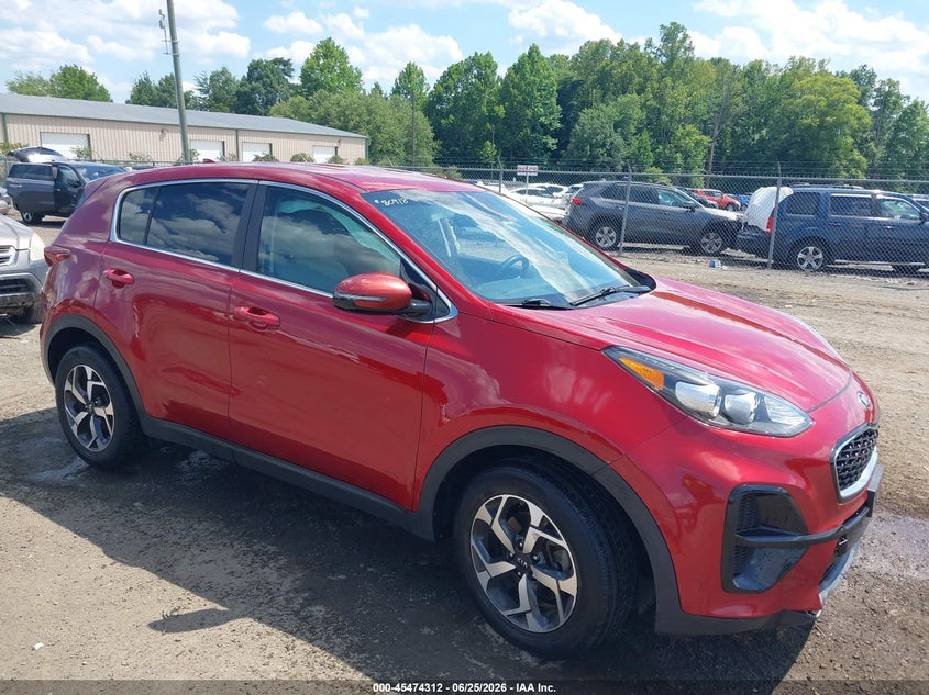 2020 Kia Sportage VIN KNDPM3AC7L7644040 IAAI salvage auction — LEFT SIDE, Salvage Title, sold $25 on 2026-07-27 (photo 1)