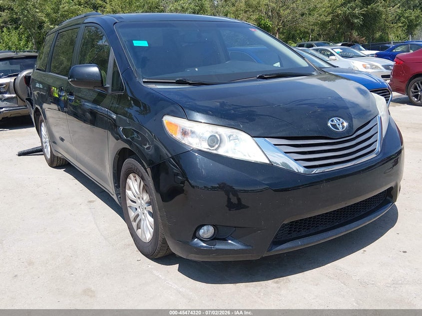 2015 Toyota Sienna VIN 5TDYK3DC3FS538264 IAAI salvage auction — REAR END, Salvage (Kansas), sold $1,150 on 2026-07-29 (photo 1)