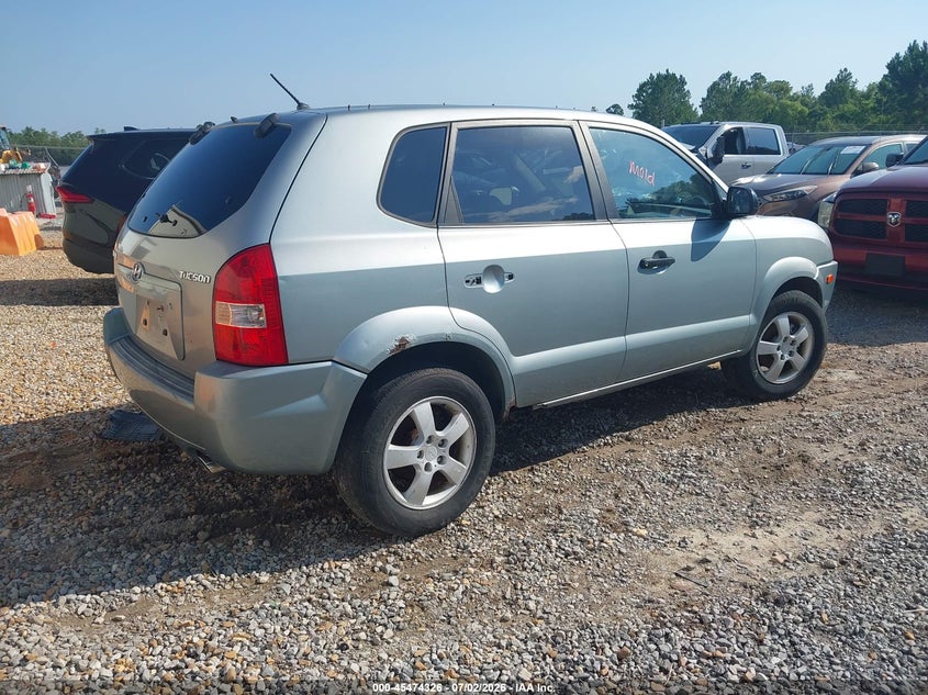 2007 Hyundai Tucson VIN KM8JM12B87U522113 IAAI salvage auction — BIO HAZARD, Clear (Mississippi), sold $25 on 2026-07-24 (photo 4)