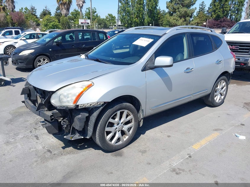 2011 Nissan Rogue VIN JN8AS5MV4BW668728 IAAI salvage auction — FRONT & REAR, Salvage (California), sold $725 on 2026-07-29 (photo 2)