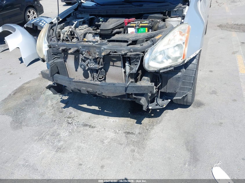 2011 Nissan Rogue VIN JN8AS5MV4BW668728 IAAI salvage auction — FRONT & REAR, Salvage (California), sold $725 on 2026-07-29 (photo 6)