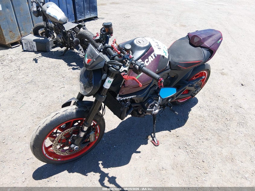 2022 Ducati Monster VIN ZDMMAMDT9NB005868 IAAI salvage auction — FRONT END, Salvage (California), sold $2,700 on 2026-07-20 (photo 2)