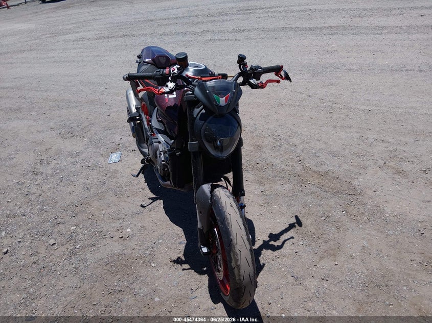2022 Ducati Monster VIN ZDMMAMDT9NB005868 IAAI salvage auction — FRONT END, Salvage (California), sold $2,700 on 2026-07-20 (photo 5)