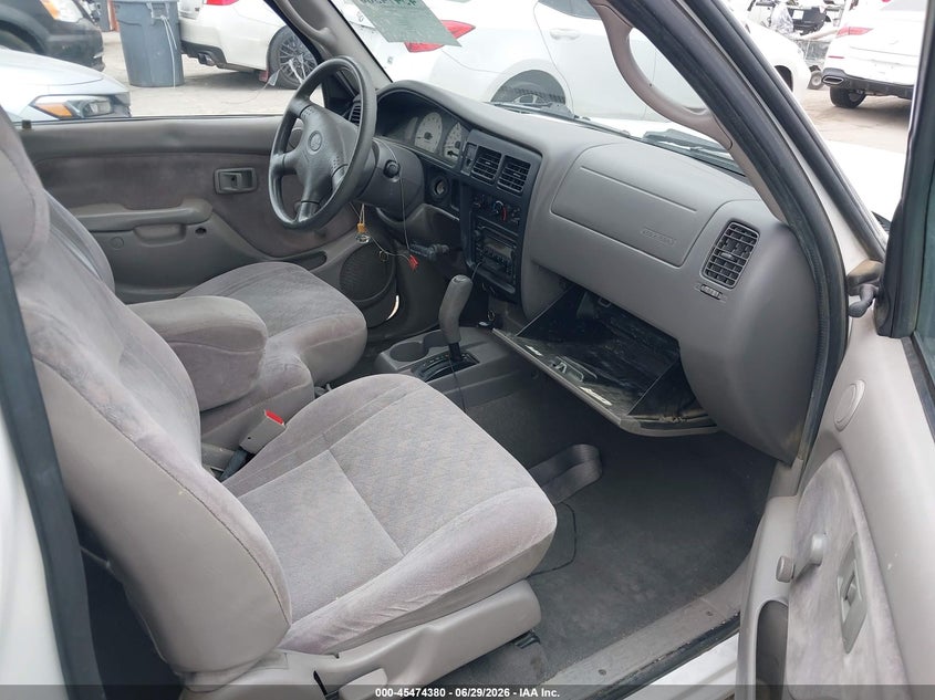 2002 Toyota Tacoma VIN 5TEVL52N92Z017272 IAAI salvage auction — LEFT SIDE, Salvage (California), sold $2,400 on 2026-07-29 (photo 5)