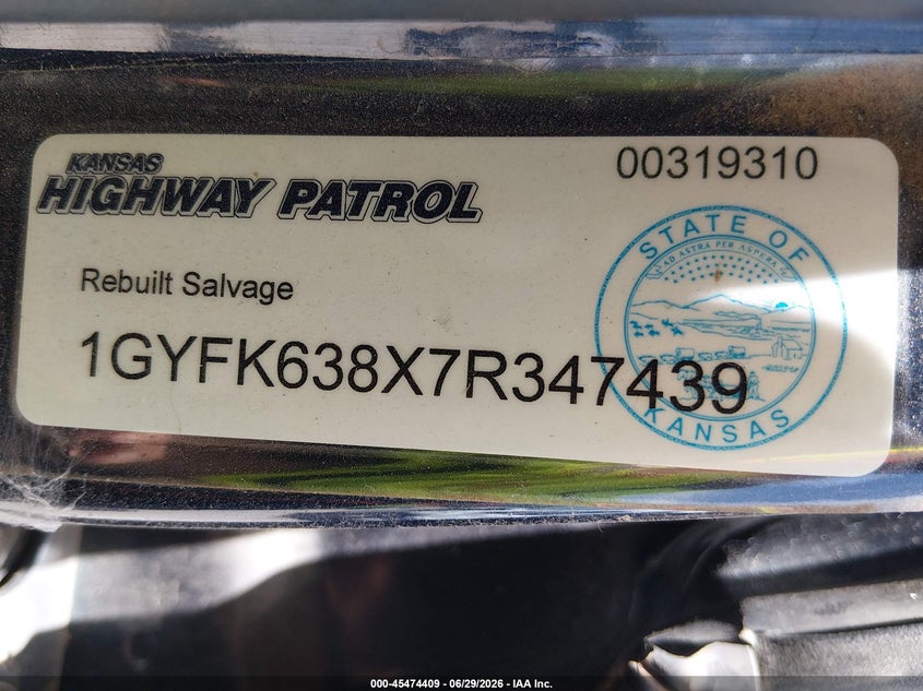 2007 Cadillac Escalade VIN 1GYFK638X7R347439 IAAI salvage auction — NORMAL WEAR, Clear (Kansas), sold $825 on 2026-07-31 (photo 9)