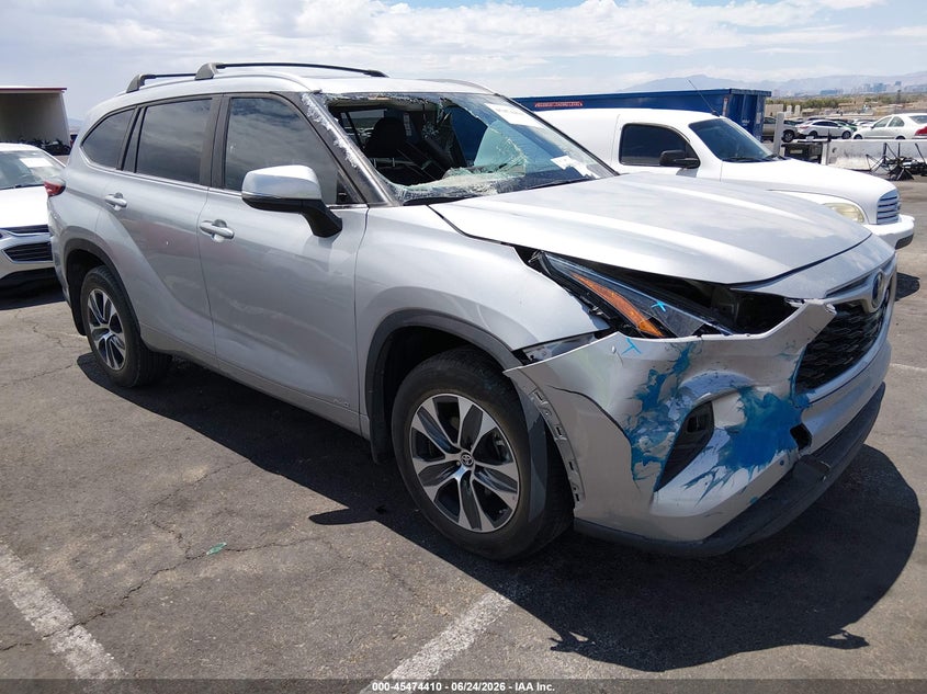 2023 Toyota Highlander VIN 5TDKBRCH6PS134513 IAAI salvage auction — FRONT END, Salvage Title, sold $10,100 on 2026-07-24 (photo 1)