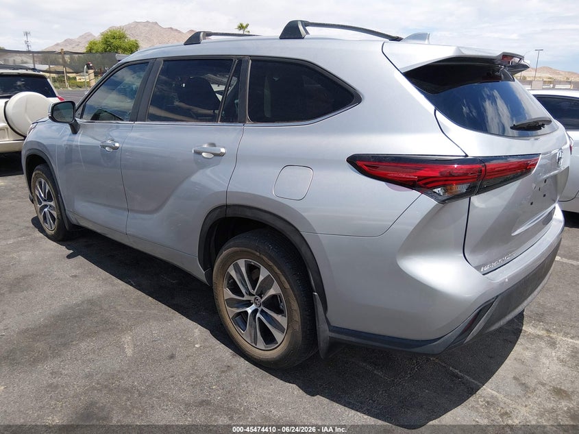 2023 Toyota Highlander VIN 5TDKBRCH6PS134513 IAAI salvage auction — FRONT END, Salvage Title, sold $10,100 on 2026-07-24 (photo 3)