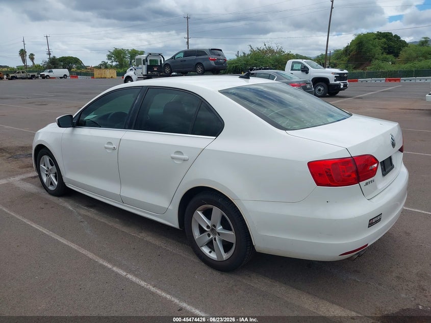 2013 Volkswagen Jetta VIN 3VWLL7AJ8DM394710 IAAI salvage auction — NORMAL WEAR, Clear (Indiana), sold $850 on 2026-07-21 (photo 3)