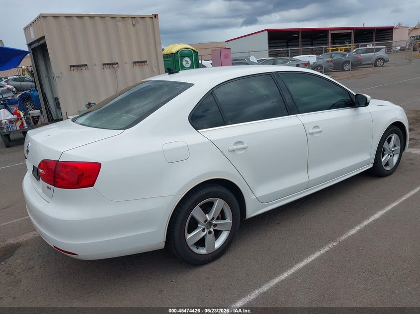 2013 Volkswagen Jetta VIN 3VWLL7AJ8DM394710 IAAI salvage auction — NORMAL WEAR, Clear (Indiana), sold $850 on 2026-07-21 (photo 4)