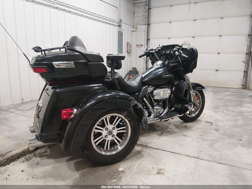 2019 Harley-davidson Tri glide ultra VIN 1HD1MAF18KB861026 IAAI salvage auction — FRONT END, Bill Of Sale (Alaska), sold $10,100 on 2026-07-10 (photo 4)