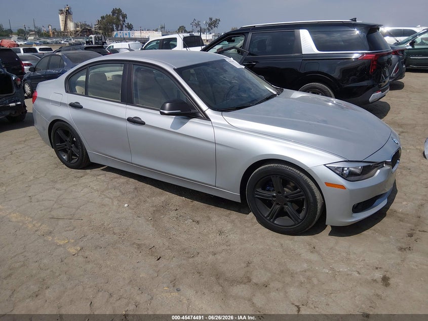 2013 BMW 3er VIN WBA3B1C5XDK130041 IAAI salvage auction — LEFT REAR, Salvage (California), sold $1,450 on 2026-07-20 (photo 1)