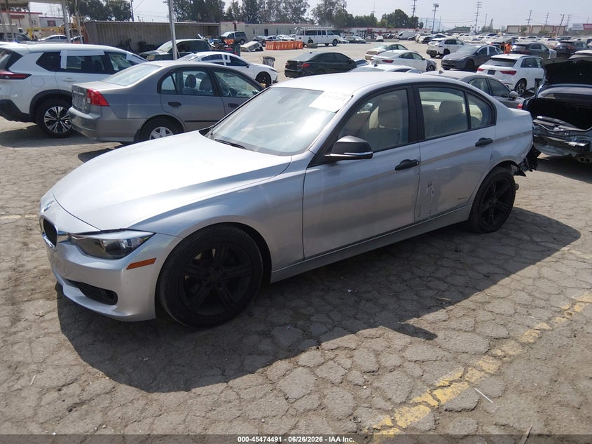 2013 BMW 3er VIN WBA3B1C5XDK130041 IAAI salvage auction — LEFT REAR, Salvage (California), sold $1,450 on 2026-07-20 (photo 2)