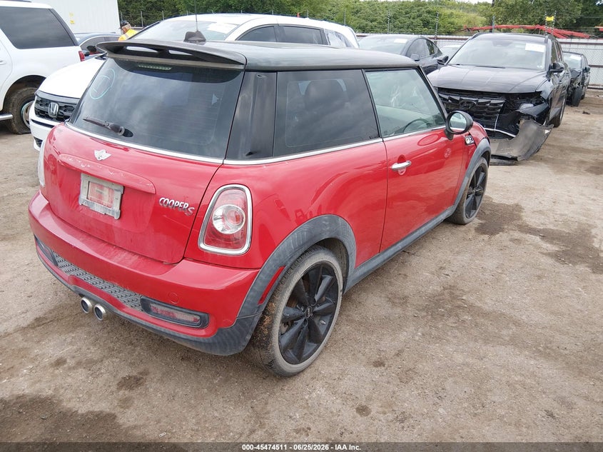 2013 Mini Hard top VIN WMWSV3C5XDT393185 IAAI salvage auction — NORMAL WEAR, Clear - Public Restricted (Oklahoma), sold $250 on 2026-07-29 (photo 4)