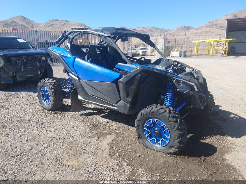 2021 Can-am/ brp Maverick VIN 3JBVXAV43MK000742 IAAI salvage auction — SIDE, Wait Title, sold $8,650 on 2026-10-07 (photo 1)