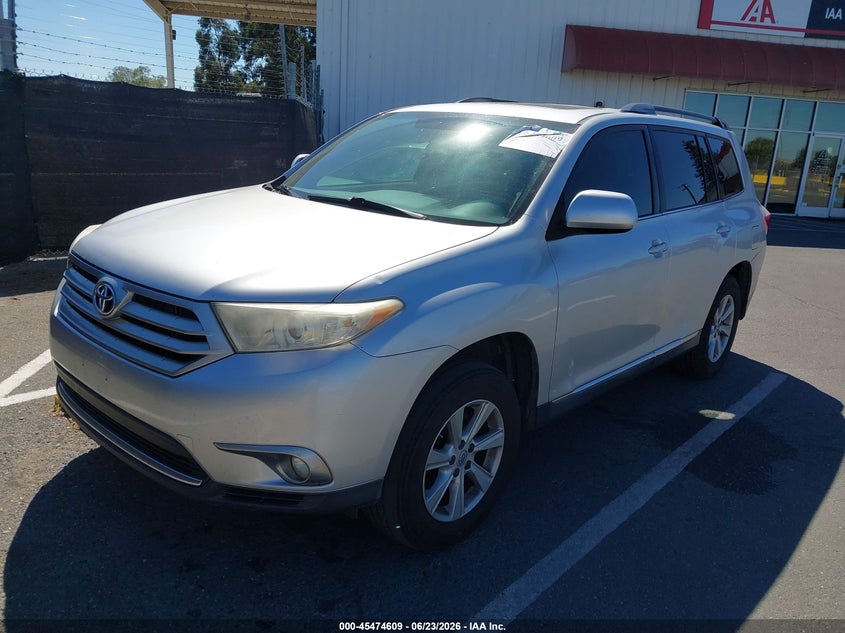 2011 Toyota Highlander VIN 5TDBK3EH3BS043606 IAAI salvage auction — UNKNOWN, Clear - Dealer Only (California), sold $2,525 on 2026-07-09 (photo 6)