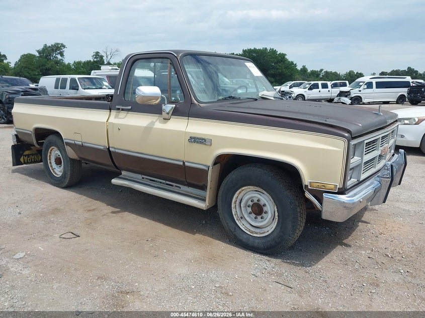 1984 Gmc C2500 VIN 1GTGC24WXEJ511698 — IAAI salvage auction photo