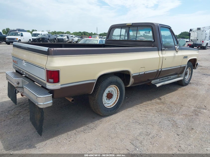1984 Gmc C2500 VIN 1GTGC24WXEJ511698 IAAI salvage auction — NORMAL WEAR, Original (Texas), sold $2,800 on 2026-07-07 (photo 4)