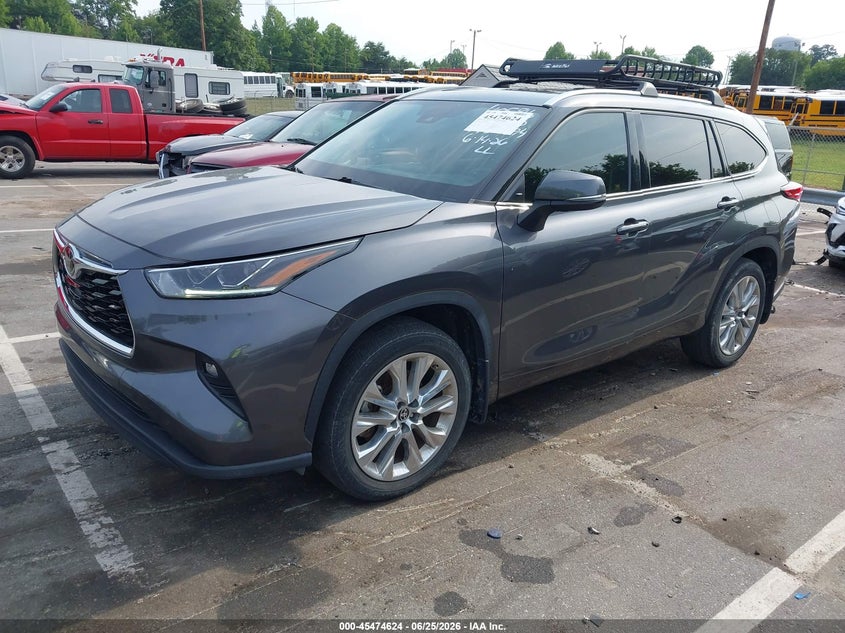 2020 Toyota Highlander VIN 5TDYZRAH8LS024694 IAAI salvage auction — REAR END, Salvage (North Carolina), sold $13,300 on 2026-07-15 (photo 2)