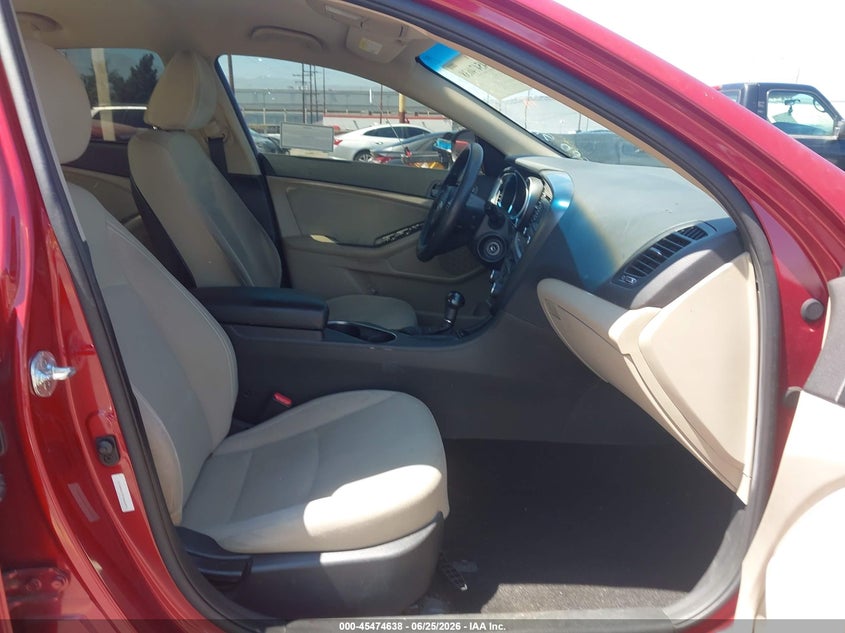 2015 Kia Optima VIN 5XXGM4A79FG462473 IAAI salvage auction — THEFT, Salvage (California), sold $2,350 on 2026-07-14 (photo 5)