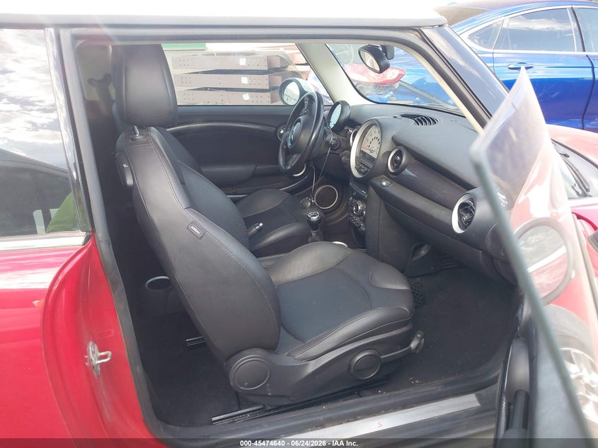 2013 Mini Hard top VIN WMWSV3C59DT476249 IAAI salvage auction — NORMAL WEAR, Clear-Dealer Only (Arizona), sold $275 on 2026-07-28 (photo 5)