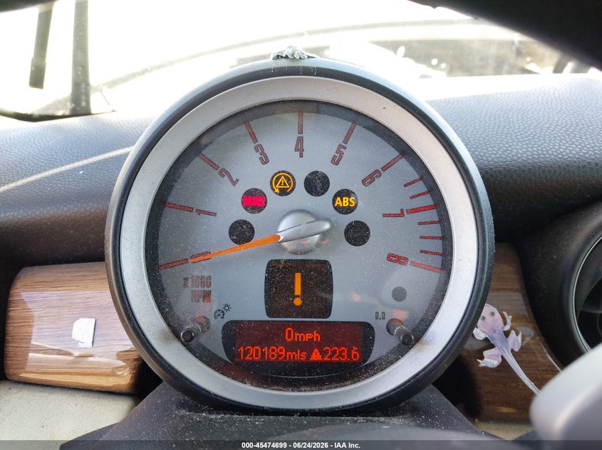 2010 Mini Cooper VIN WMWMF7C54ATW88422 IAAI salvage auction — FRONT END, Salvage (California), sold $275 on 2026-08-03 (photo 7)