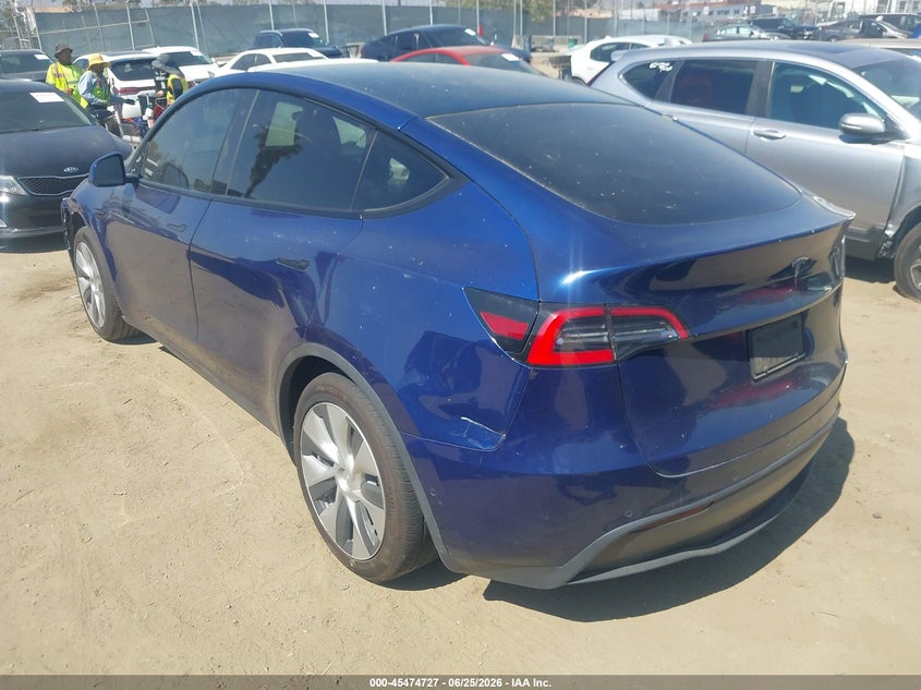 2020 Tesla Model y VIN 5YJYGDEE1LF057906 IAAI salvage auction — SIDE, Salvage (California), sold $6,900 on 2026-07-16 (photo 3)