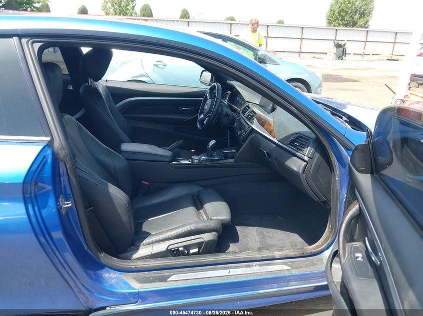 2016 BMW 4er VIN WBA3N7C57GK227860 IAAI salvage auction — SIDE, Wait Title, sold $4,500 on 2026-08-18 (photo 5)