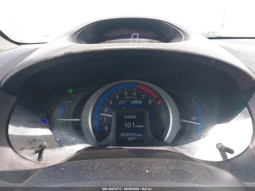 2010 Honda Insight VIN JHMZE2H79AS038658 IAAI salvage auction — FRONT & REAR, Salvage (California), sold $500 on 2026-07-08 (photo 7)