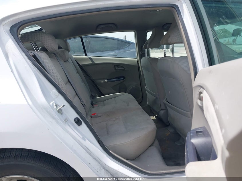 2010 Honda Insight VIN JHMZE2H79AS038658 IAAI salvage auction — FRONT & REAR, Salvage (California), sold $500 on 2026-07-08 (photo 8)
