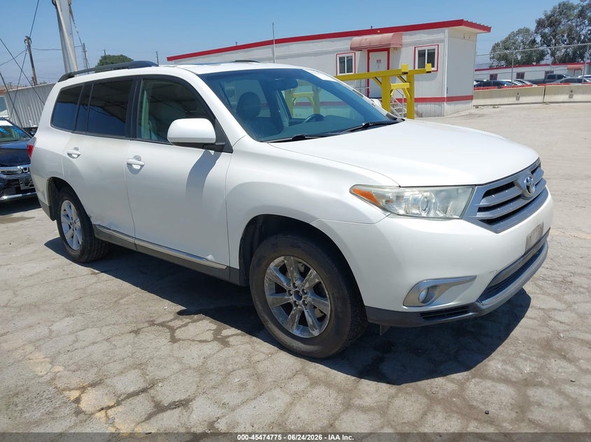 2013 Toyota Highlander VIN 5TDZK3EH9DS108346 IAAI salvage auction — RIGHT SIDE, Salvage (California), sold $3,875 on 2026-07-08 (photo 1)