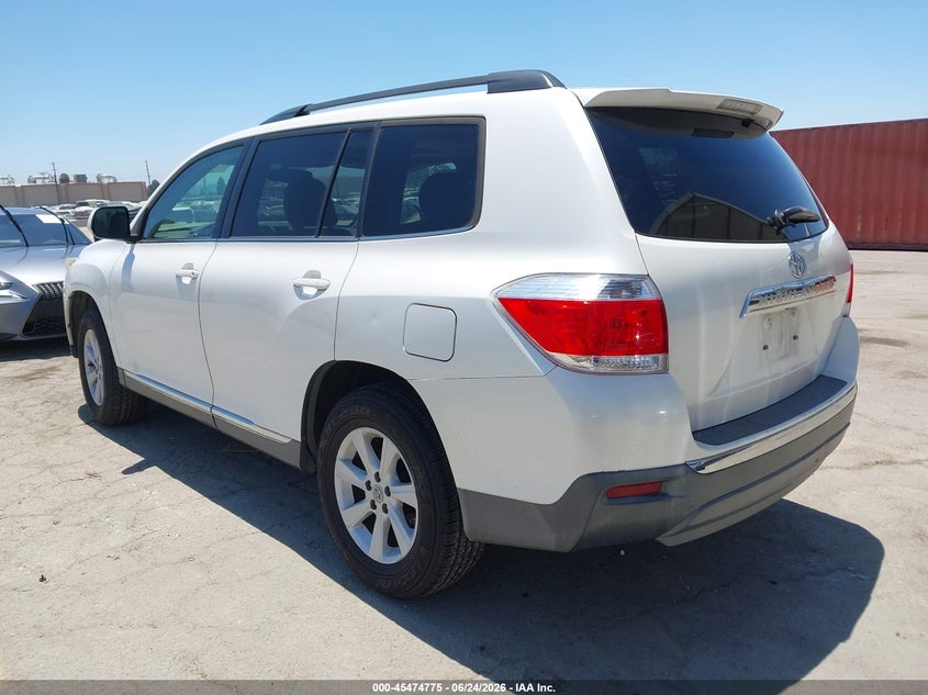 2013 Toyota Highlander VIN 5TDZK3EH9DS108346 IAAI salvage auction — RIGHT SIDE, Salvage (California), sold $3,875 on 2026-07-08 (photo 3)