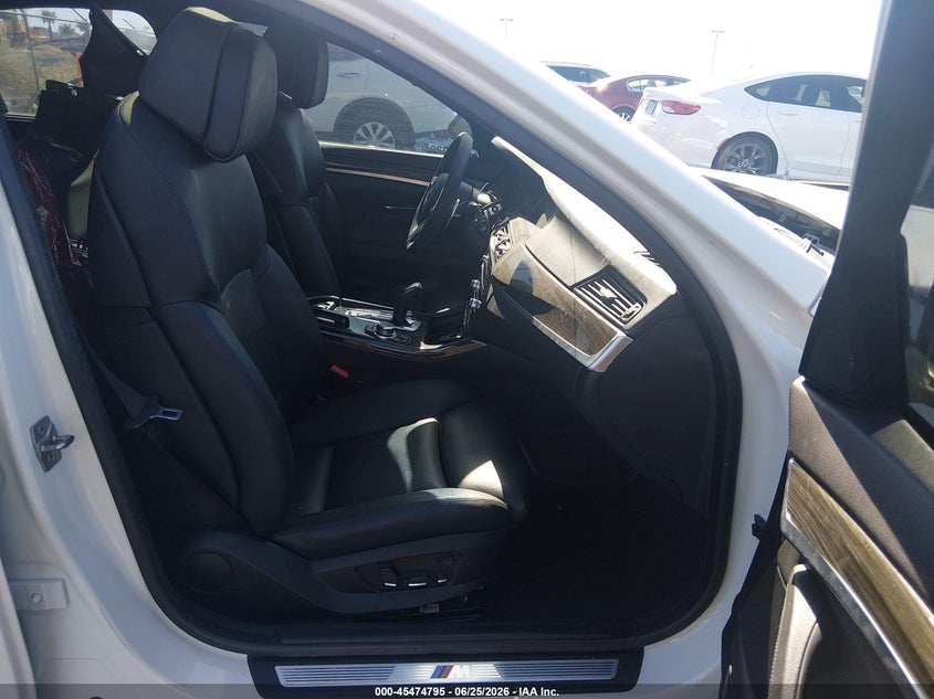 2011 BMW 5 series VIN WBAFU9C53BC784599 IAAI salvage auction — FRONT END, Salvage (Nevada), sold $1,750 on 2026-07-24 (photo 5)