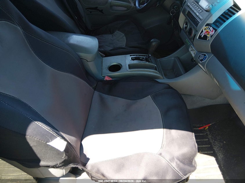 2005 Toyota Tacoma VIN 5TELU42N85Z084884 IAAI salvage auction — NORMAL WEAR, Clear (Delaware), sold $4,700 on 2026-07-13 (photo 5)