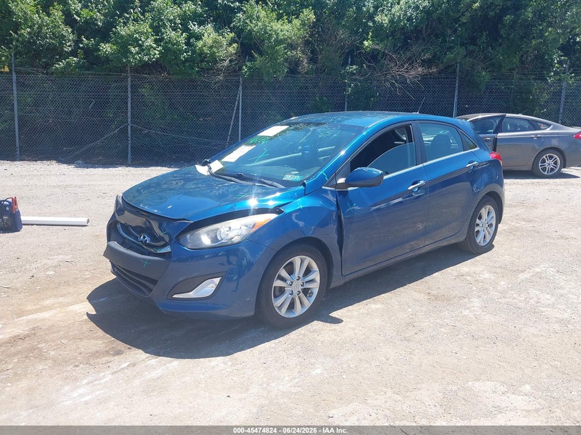 2014 Hyundai Elantra VIN KMHD35LH1EU187283 IAAI salvage auction — UNKNOWN, Salvage Title, sold $775 on 2026-07-24 (photo 2)
