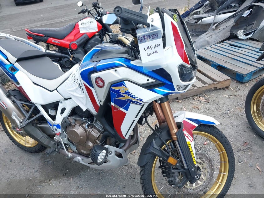 2020 Honda Crf VIN JH2SD1020LK000018 IAAI salvage auction — FRONT END, Salvage Title, sold $3,675 on 2026-07-15 (photo 1)