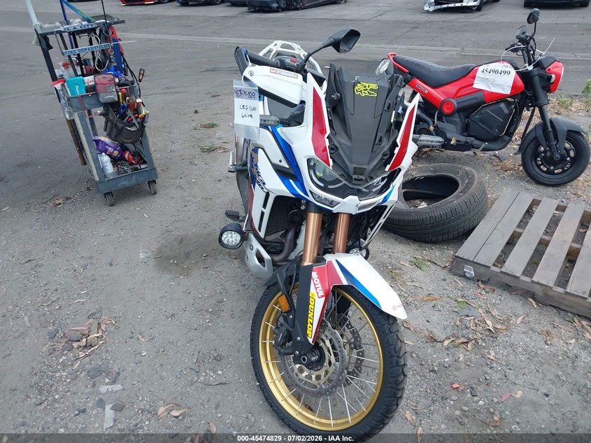 2020 Honda Crf VIN JH2SD1020LK000018 IAAI salvage auction — FRONT END, Salvage Title, sold $3,675 on 2026-07-15 (photo 5)