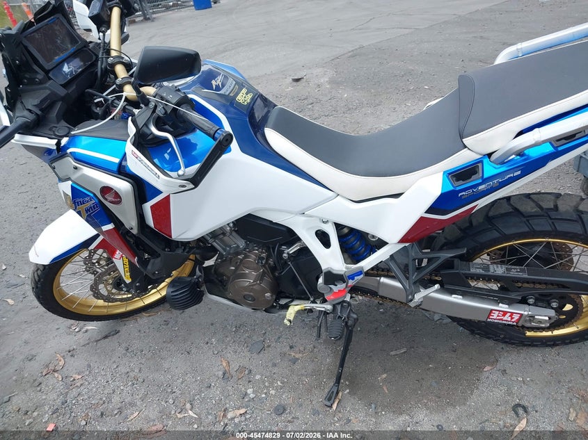 2020 Honda Crf VIN JH2SD1020LK000018 IAAI salvage auction — FRONT END, Salvage Title, sold $3,675 on 2026-07-15 (photo 9)