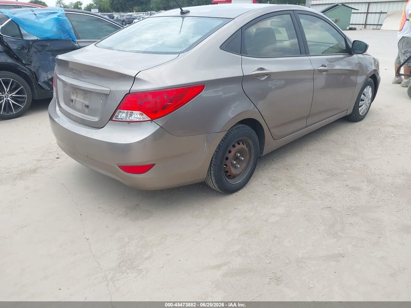 2013 Hyundai Accent VIN KMHCT4AE5DU347081 IAAI salvage auction — NORMAL WEAR, Original (Texas), sold $725 on 2026-07-07 (photo 4)